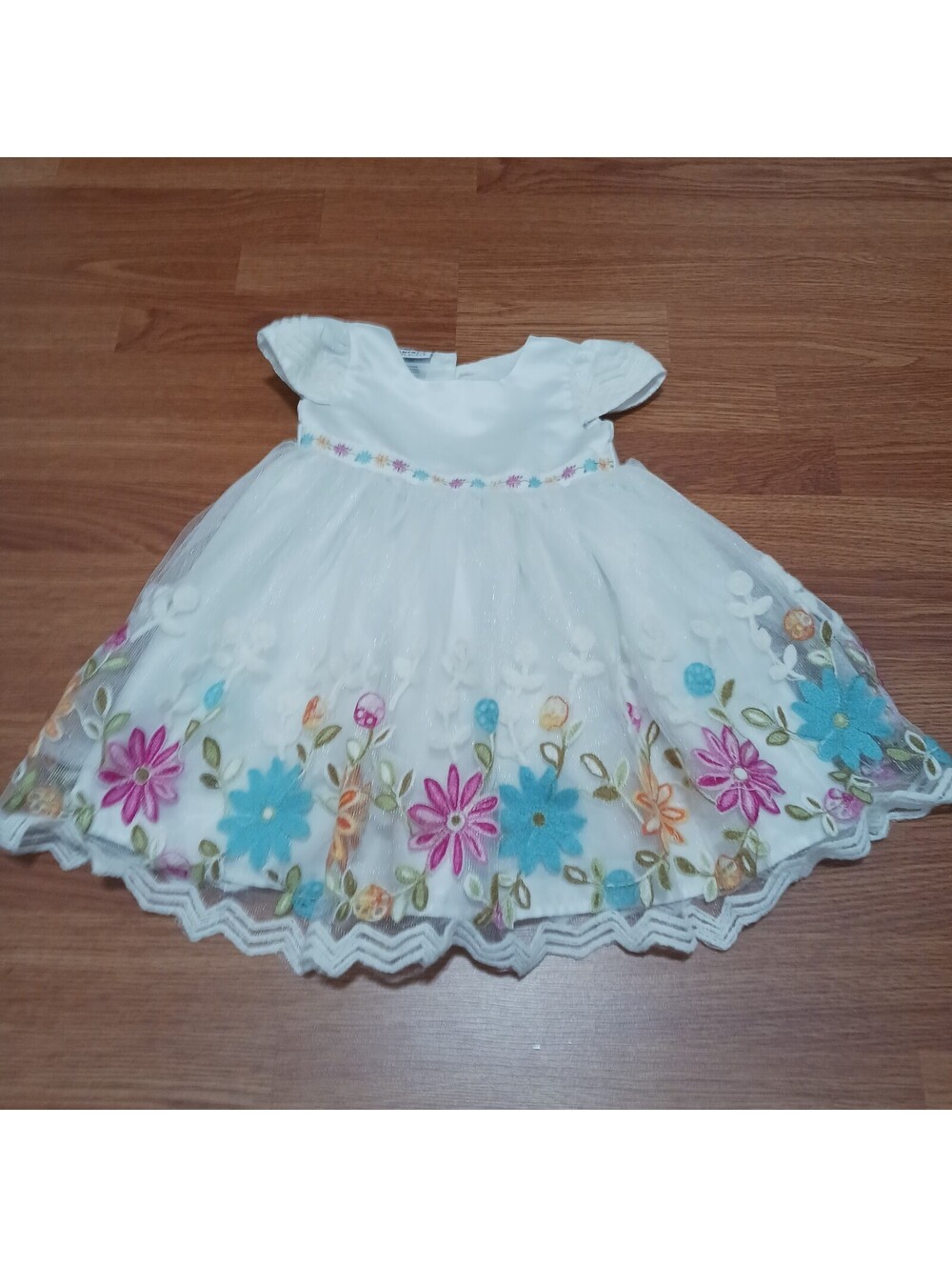 Toddler Girls Fantasy White  Multicolored  Floral Dress  Size  18 Months